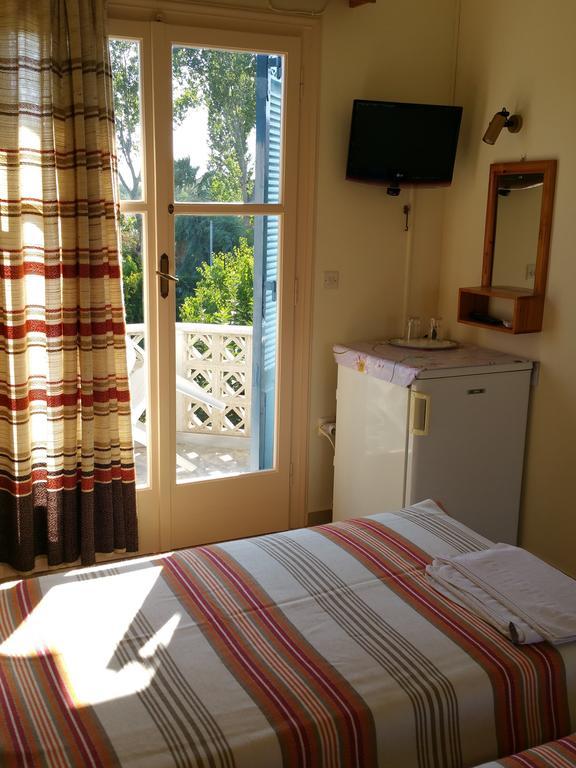 Guesthouse Karidia Skala Eresou Exterior photo